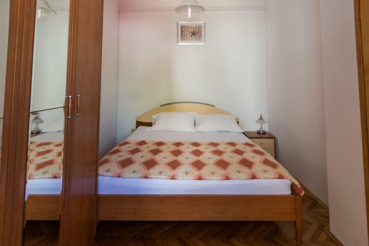 Cirjak Apartments Biograd Na Moru Exterior photo