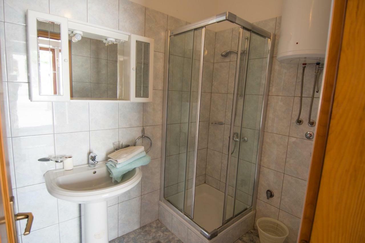 Cirjak Apartments Biograd Na Moru Exterior photo